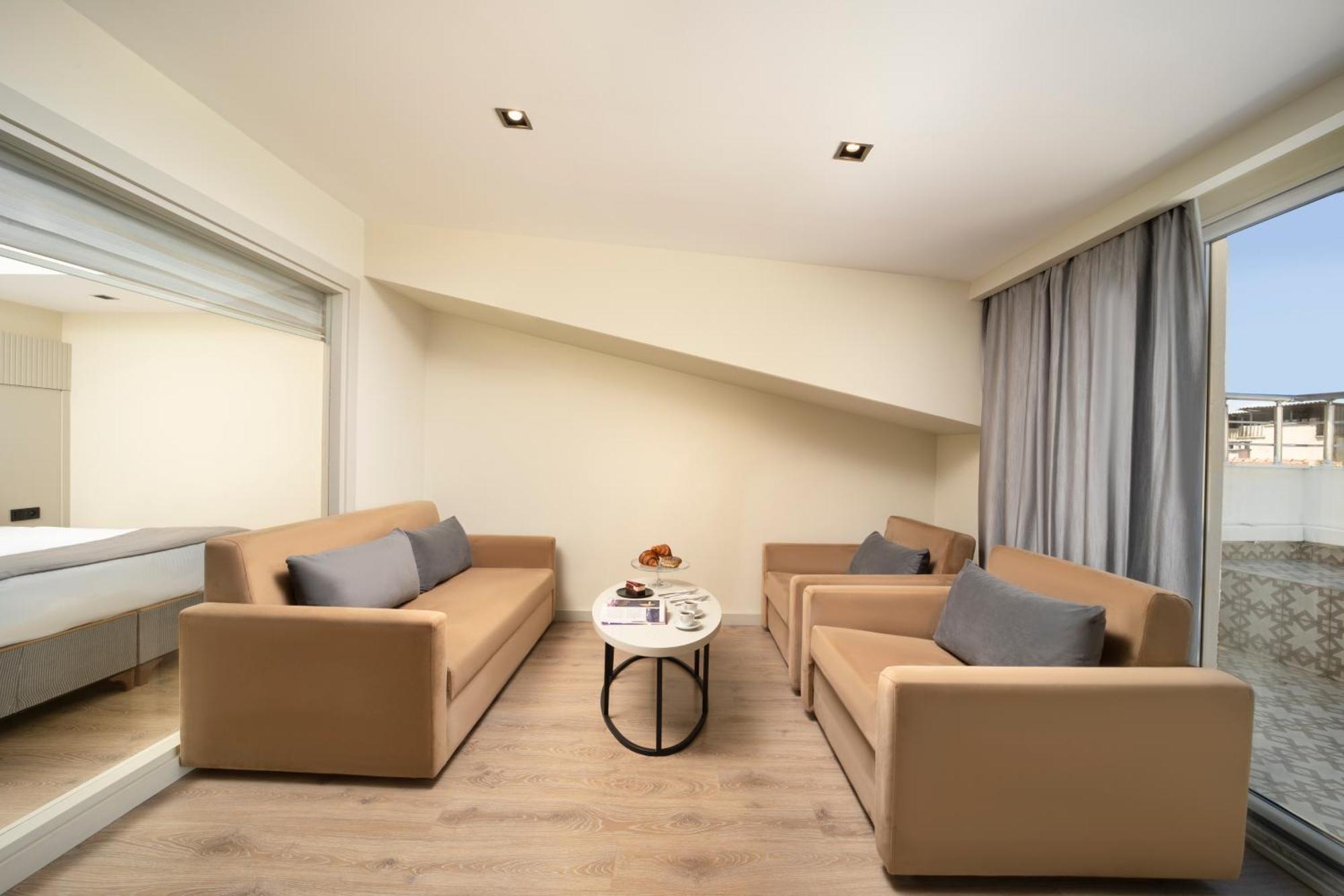 Taksim Galataport Frz Burak Hotel — Fotoğraflar 1